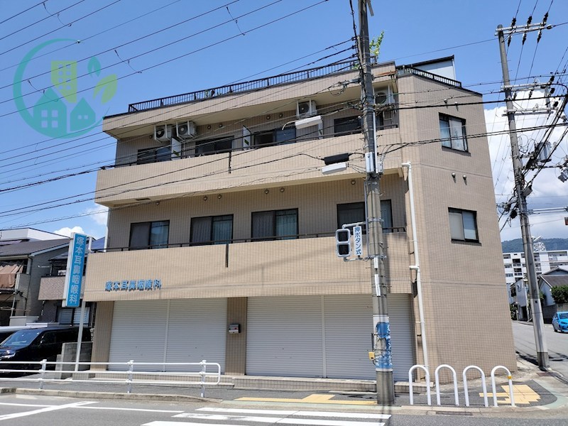 建物外観　ソレアード（ネット無料）