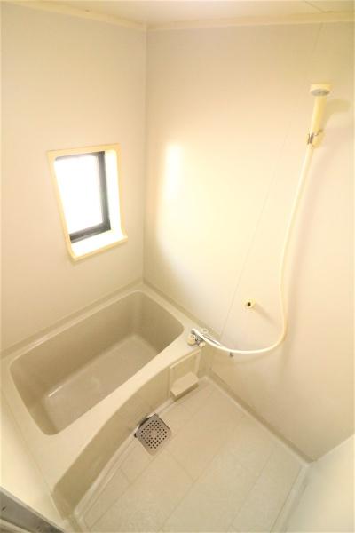 バス・シャワールーム　別の部屋より