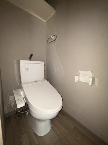 トイレ　※同物件別部屋参考写真