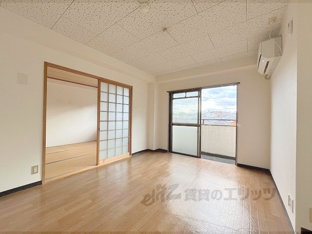 居室・リビング　洋室