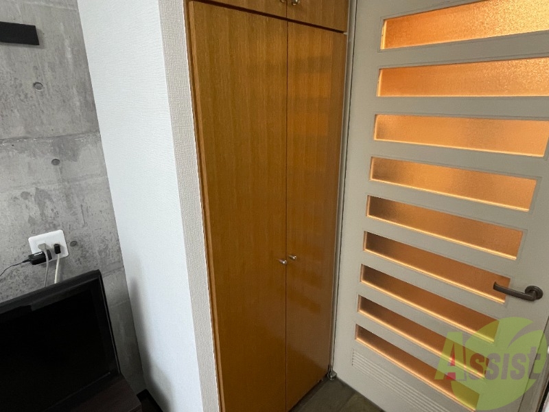 収納　クローゼットはここ一ヶ所になります。広さが気になります。