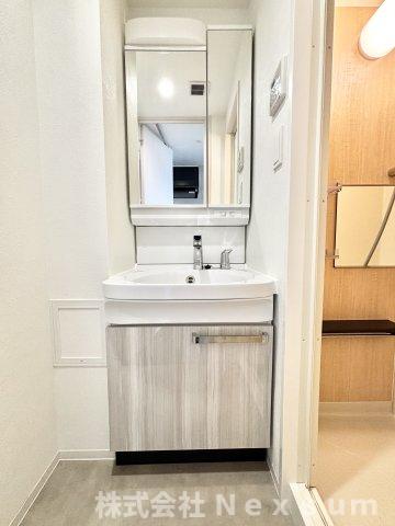 洗面設備　広い洗面スペース