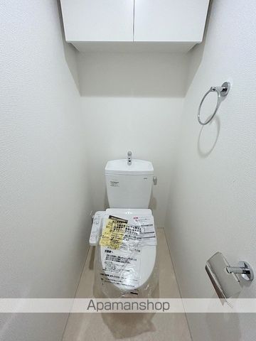 地下鉄堺筋線 堺筋本町駅 徒歩8分 15階建 築1年のトイレ写真