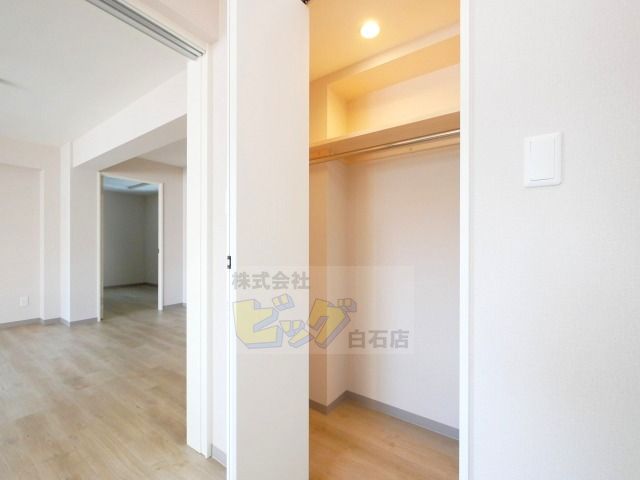 収納　広々ウォークインクローゼット完備しています♪