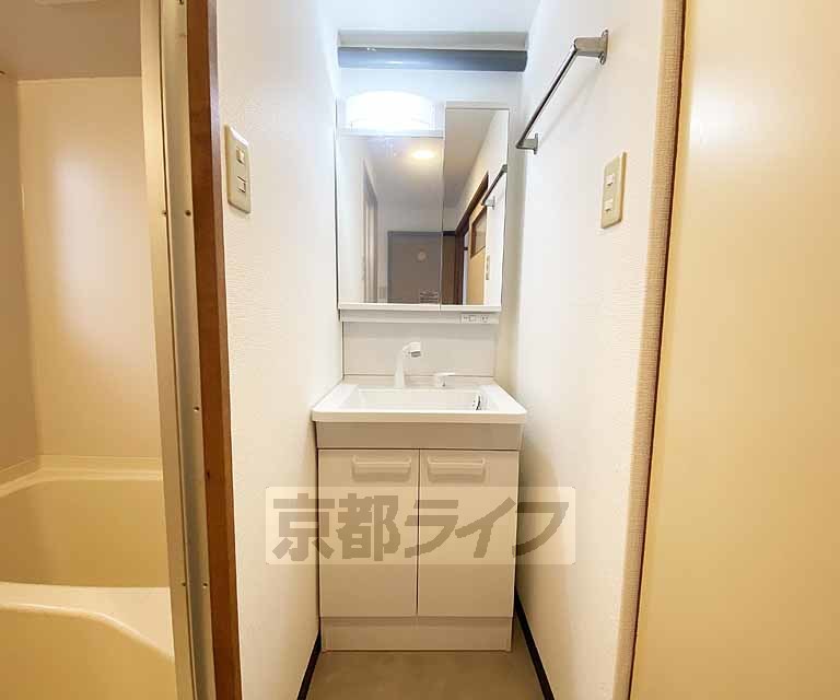 洗面設備　独立洗面台