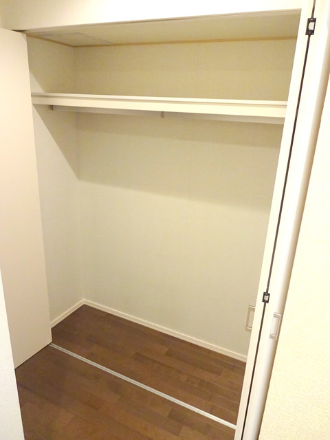 収納　●クローゼット