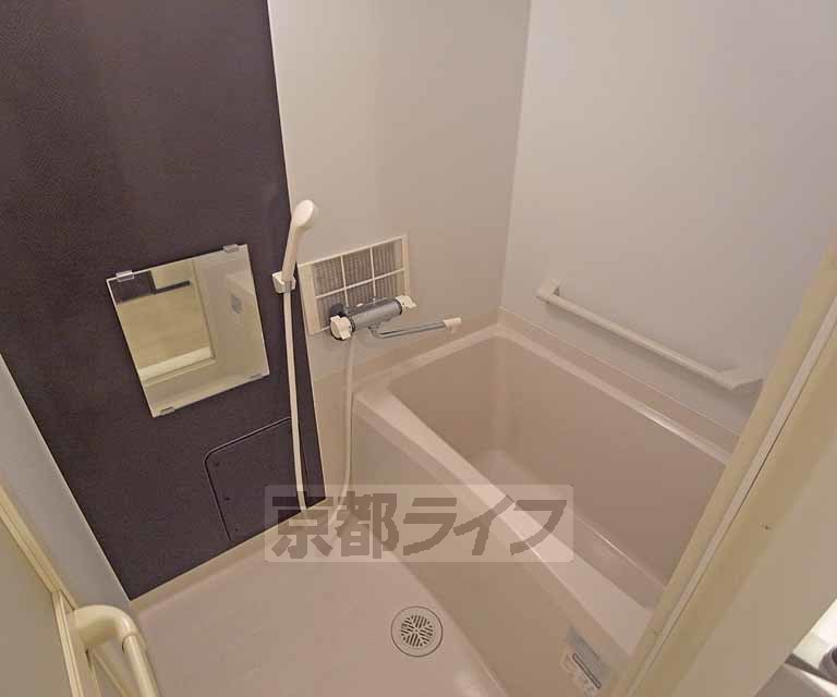 バス・シャワールーム　一人暮らしにはありがたい浴室乾燥機付き！