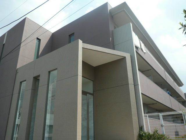 建物外観　プラザヤマトニの外観