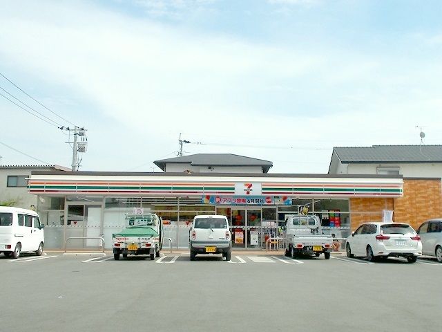 コンビニ　セブンイレブン楠団地店（コンビニ）まで850m