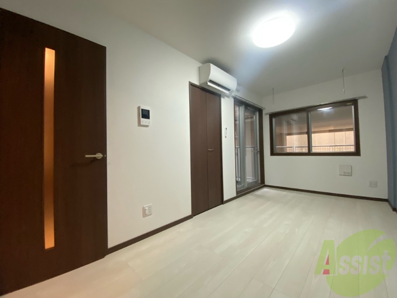 居室・リビング　７．３帖の洋室になります。伸び伸び出来そうですね。