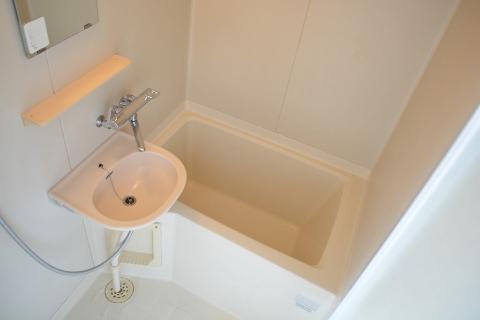 バス・シャワールーム　バス