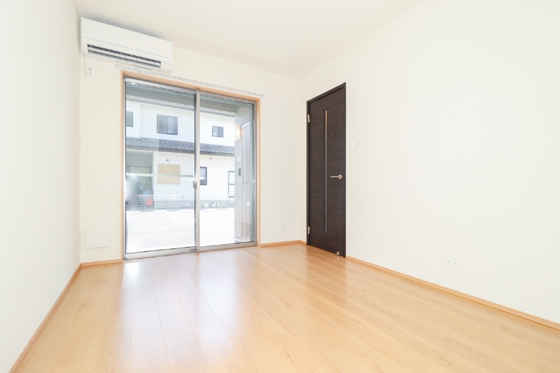 居室・リビング　図面と現状に相違がある場合には現状を優先