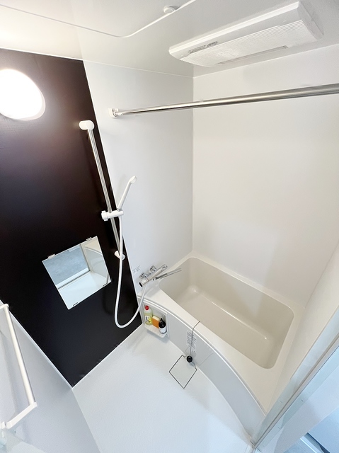 バス・シャワールーム　浴室乾燥暖房機能付き