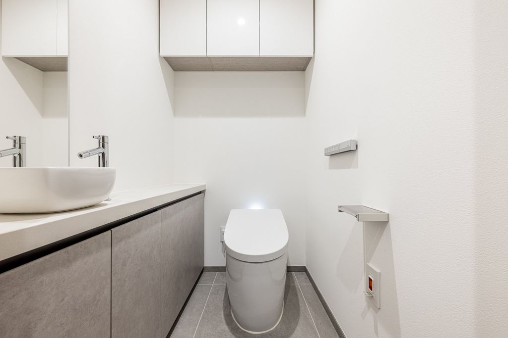 トイレ　手洗い場付