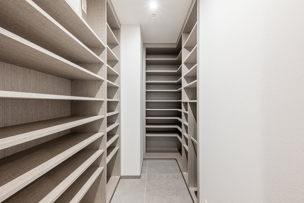 収納　約2.1帖シューズインクローゼット