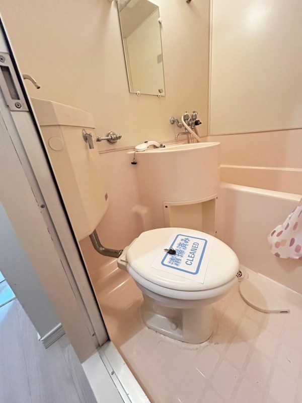 トイレ　トイレ