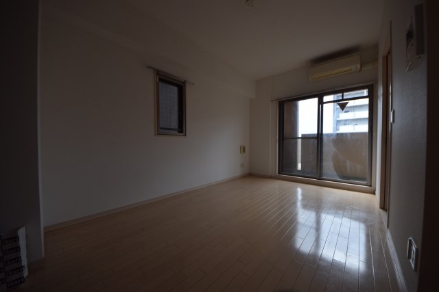 居室・リビング　エイペックス四天王寺I　リビング