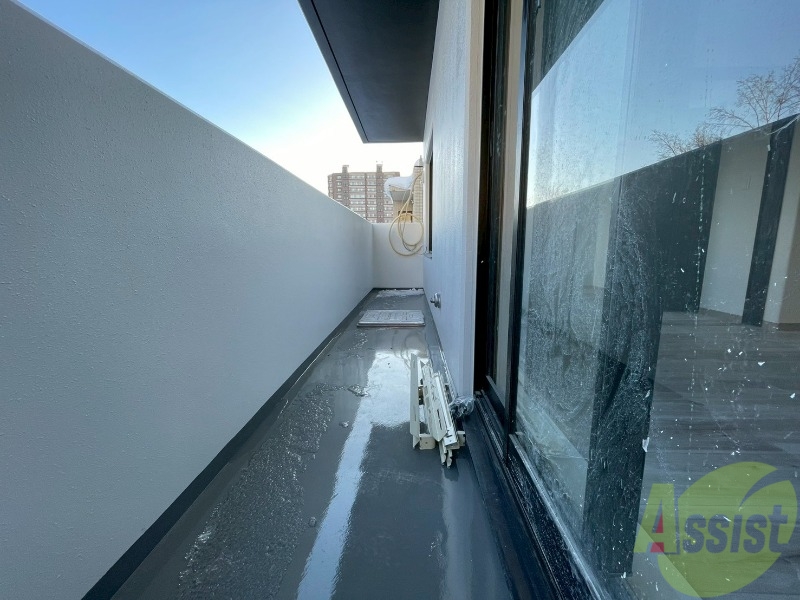 バルコニー　バルコニーです。洗濯物を干したり一息ついたりできますね！