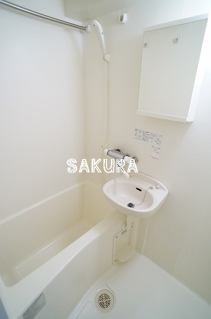 バス・シャワールーム　日々の疲れを癒すお風呂です♪