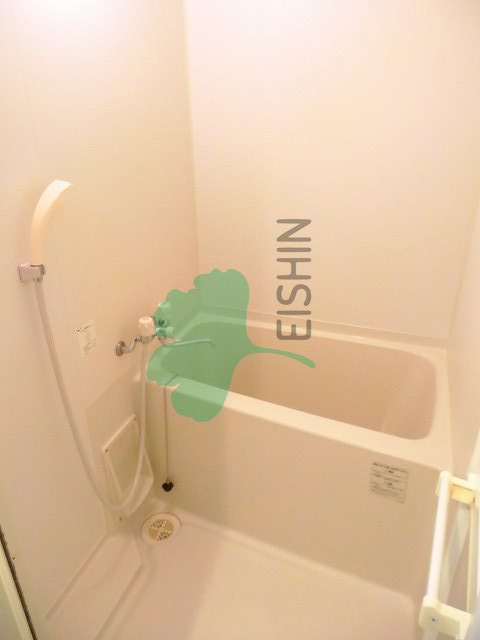 バス・シャワールーム　清潔感のある浴室です！