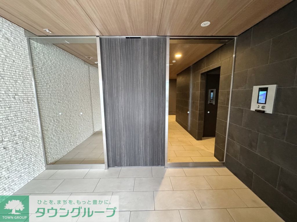 エントランス　エントランス