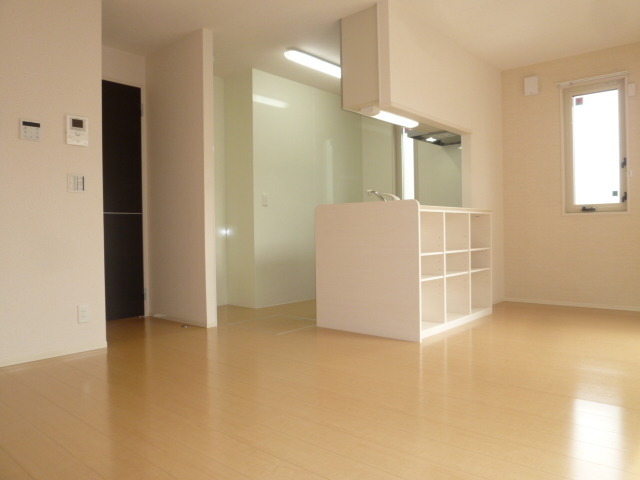 居室・リビング　★陽当たりの良いリビング★