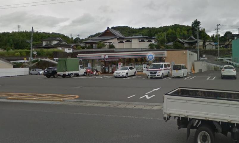 コンビニ　セブンイレブン（コンビニ）まで1929m