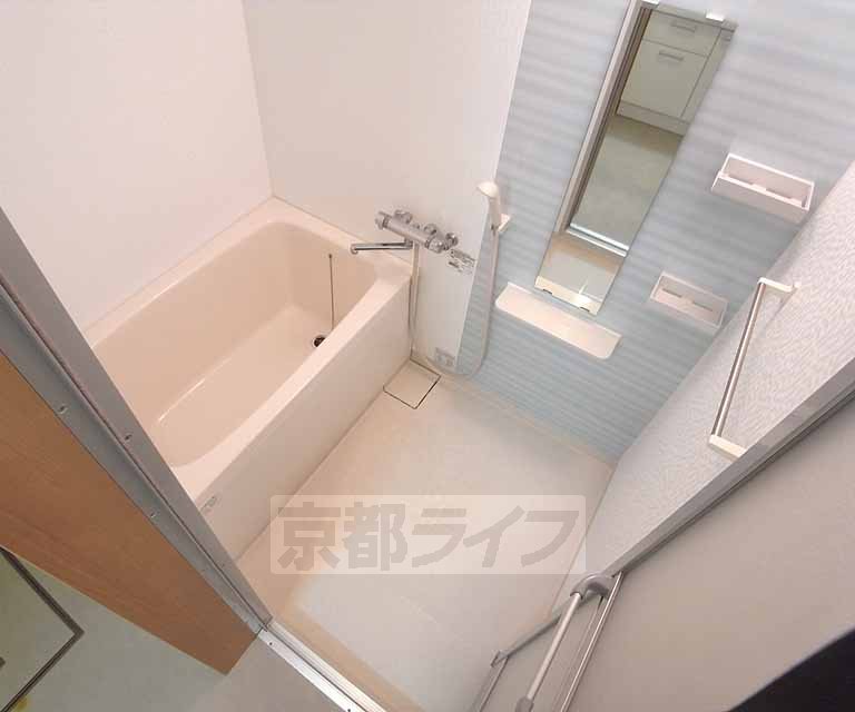 バス・シャワールーム　かわいいお風呂です