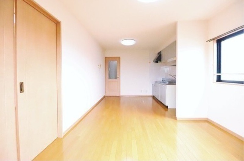 居室・リビング　図面と現状に相違がある場合には現状を優先