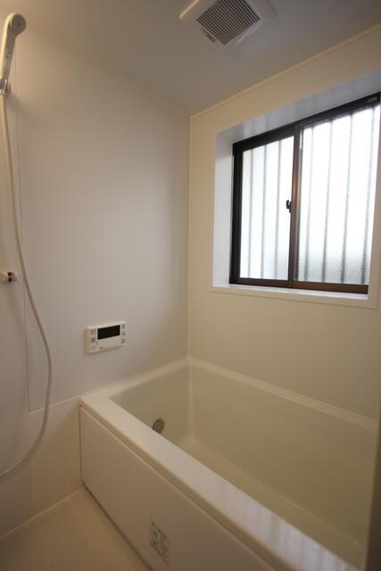 バス・シャワールーム　お風呂です