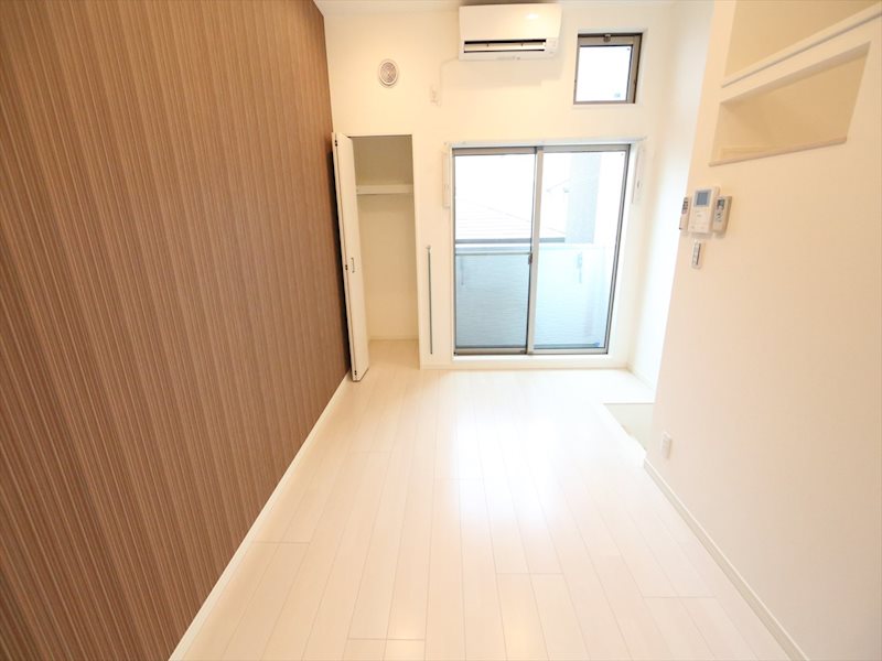 バルコニー　洋室6.6帖　ロフト5.7帖（収納にも使えます）　同仕様写真