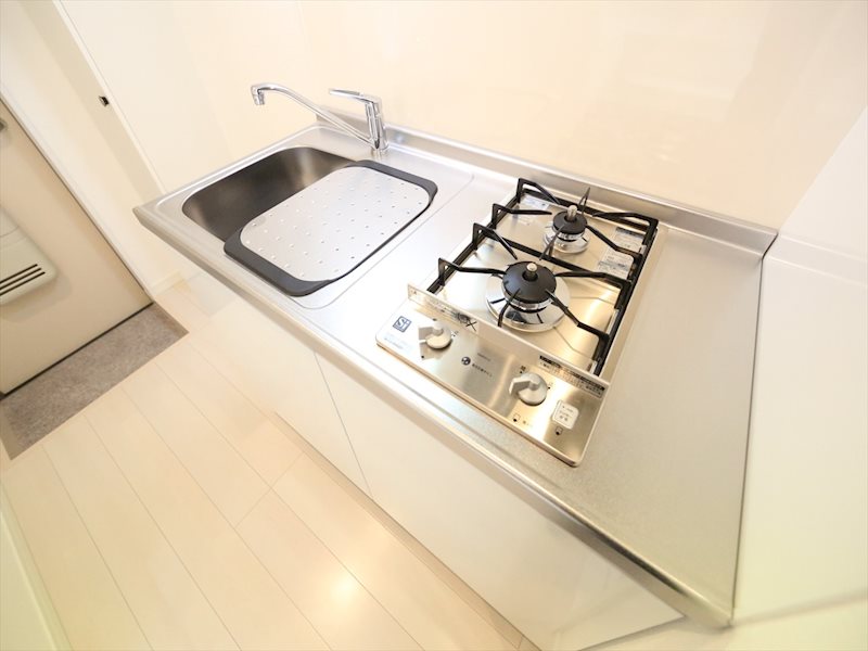 キッチン　システムキッチン（ガス2口コンロ付）　同仕様写真