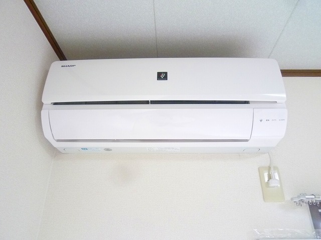 その他設備　エアコンと照明器具は設置済