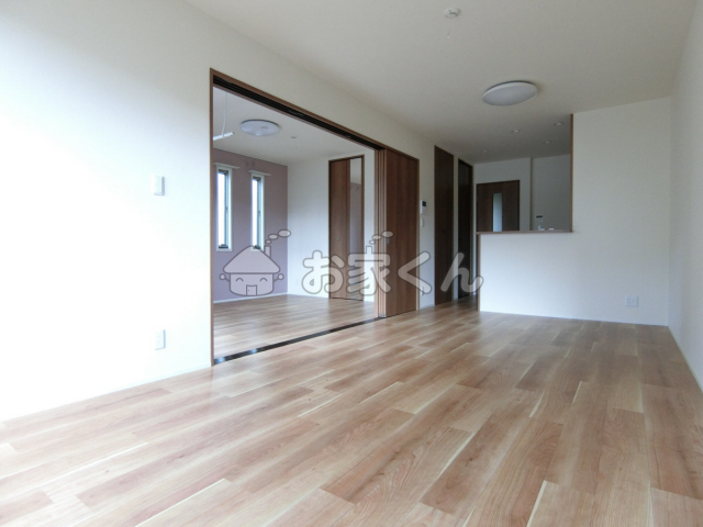 居室・リビング　リビング