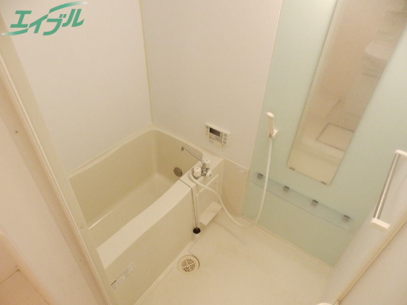 バス・シャワールーム　同物件別室の画像です