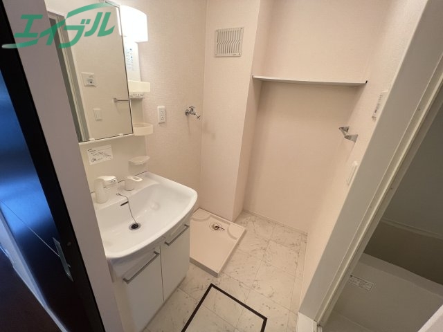 洗面設備　同物件別室の画像です