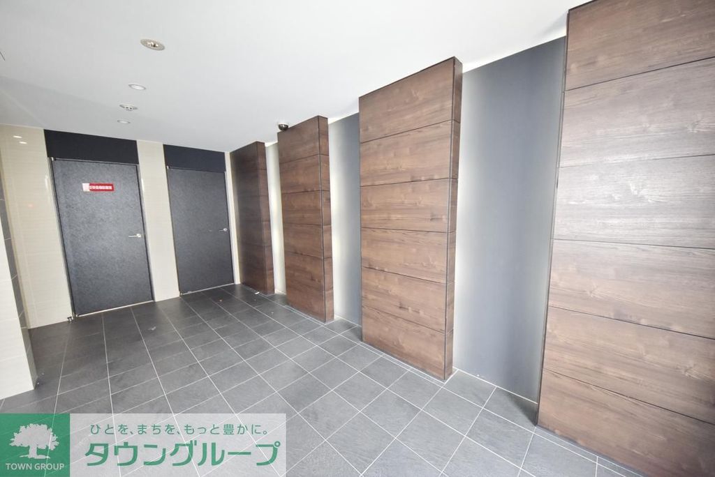 エントランス　エントランス