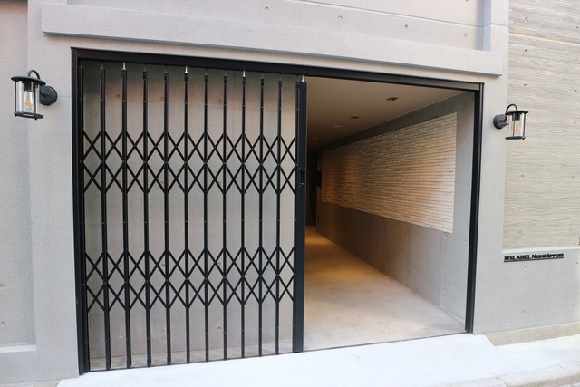 エントランス　建物の内部です