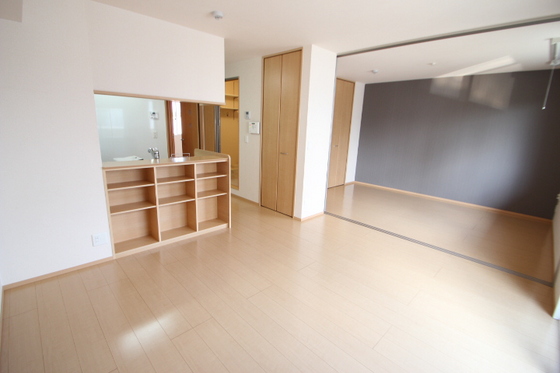 居室・リビング　※別部屋の写真です