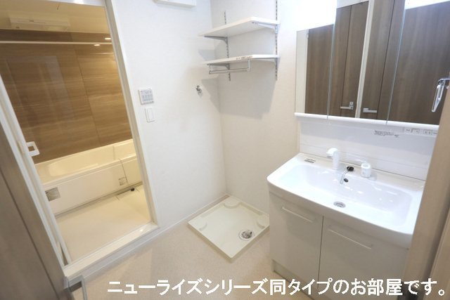 洗面設備　使いやすい洗面所です