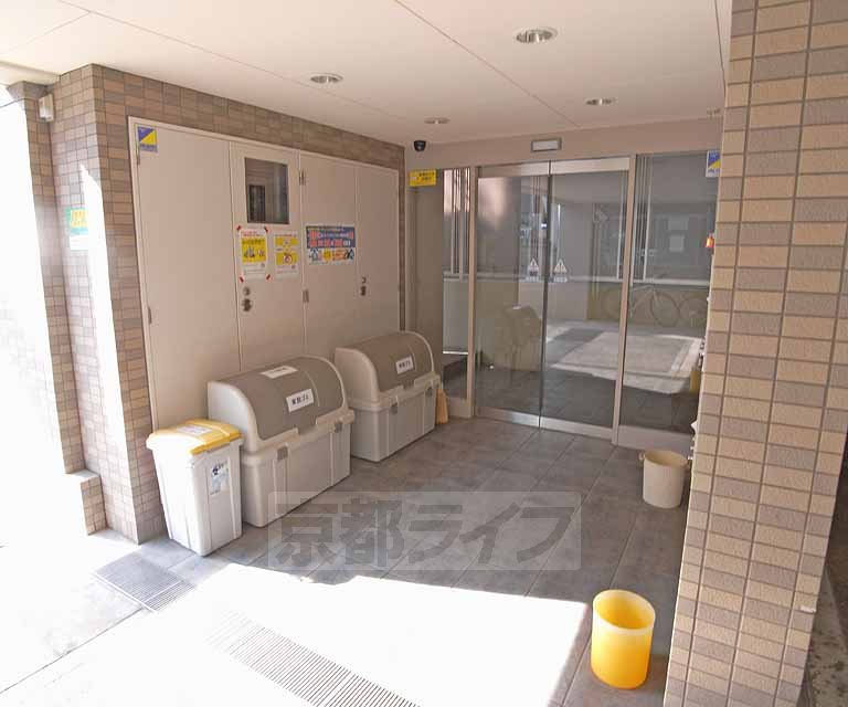 エントランス　広いエントランスです。