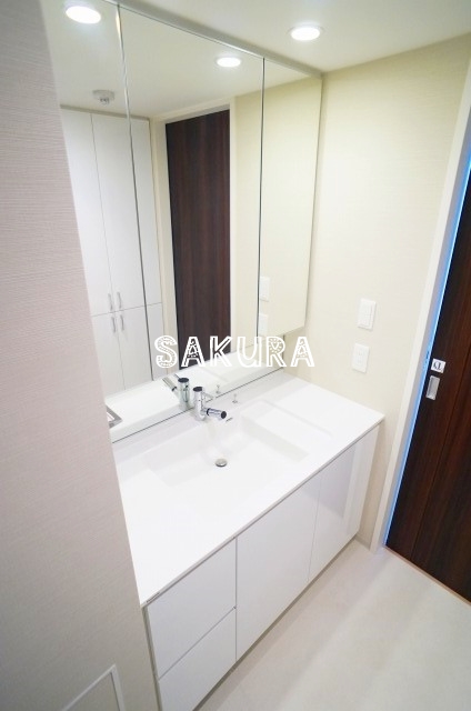 洗面設備　忙しい朝には欠かせない洗面所です♪