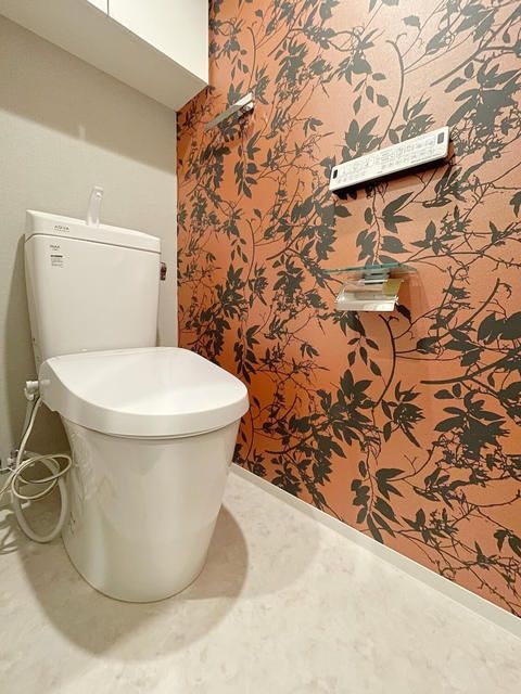 トイレ　♪温水洗浄便座♪■ウォールキャビネット収納付き♪