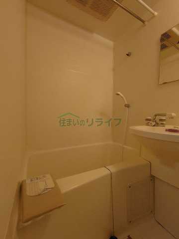 バス・シャワールーム　別部屋の参考写真となります