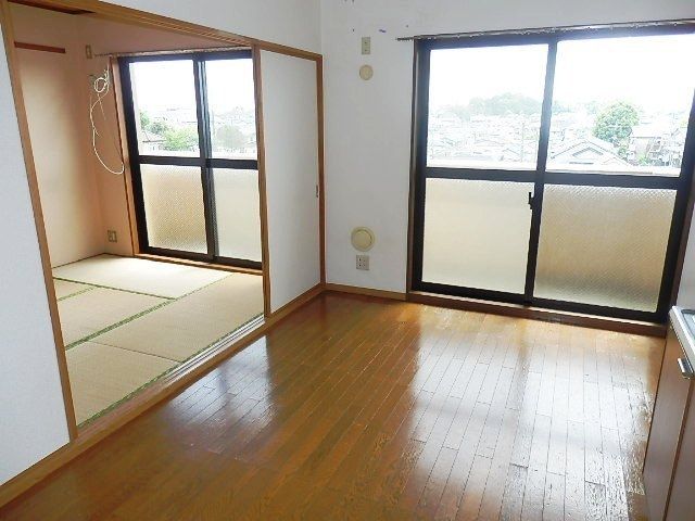 居室・リビング　リビング