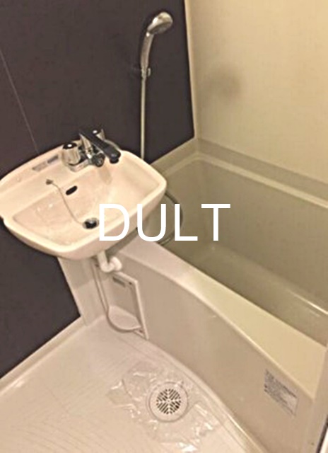 バス・シャワールーム　バスルームです。