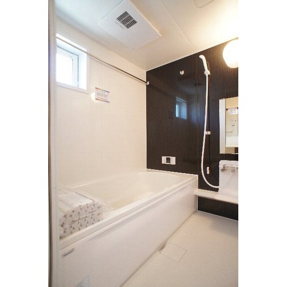 バス・シャワールーム　追い焚き、浴室乾燥機付き