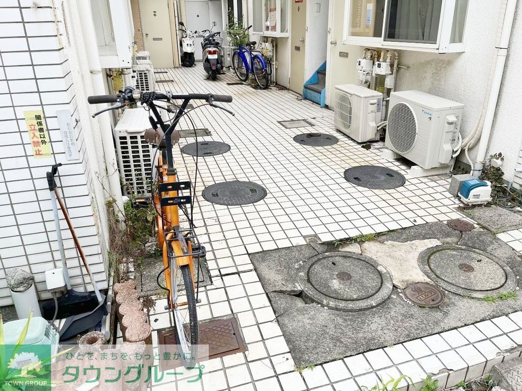 エントランス　エントランス