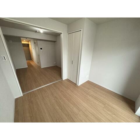 居室・リビング　フローリングです