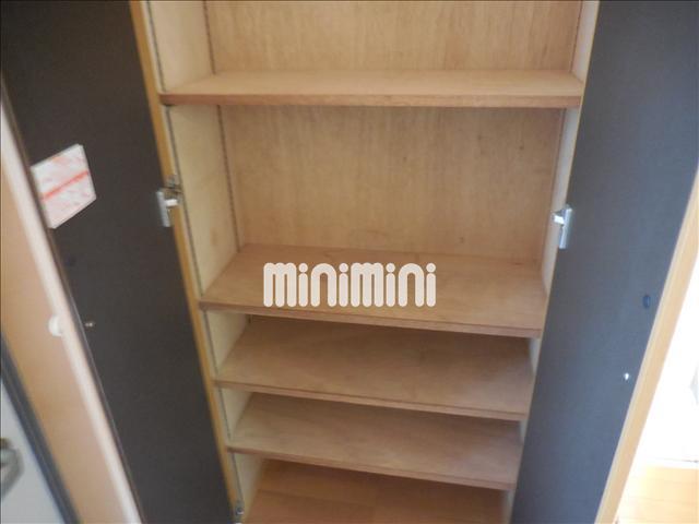 収納　下駄箱付きで靴がスッキリ収納出来ます♪